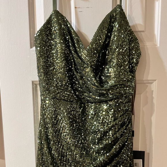 IEENA for Mac Duggal Green Sequined Faux Wrap asymmetrical Hem - Picture 6 of 14